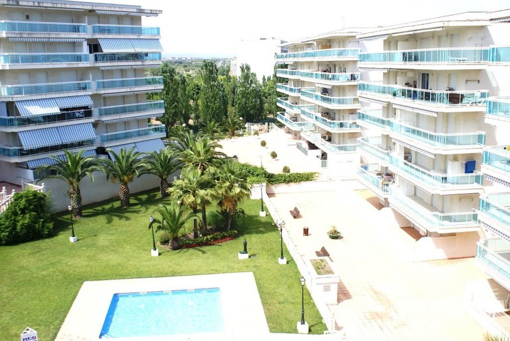 סאלו Uhc Village Park Apartments מראה חיצוני תמונה