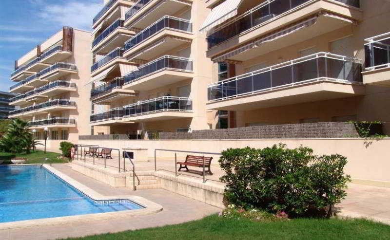 סאלו Uhc Village Park Apartments מראה חיצוני תמונה